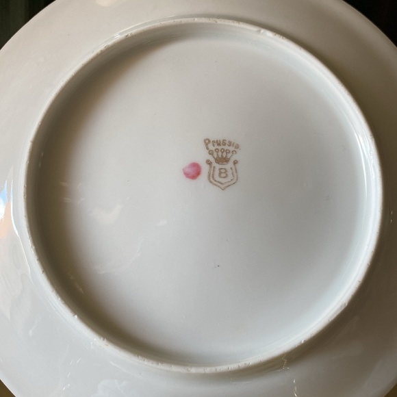 Antique Pair of Prussia Beyer & Bock Hand Painted Holly + Gold Christmas Plates - Picture 5 of 10